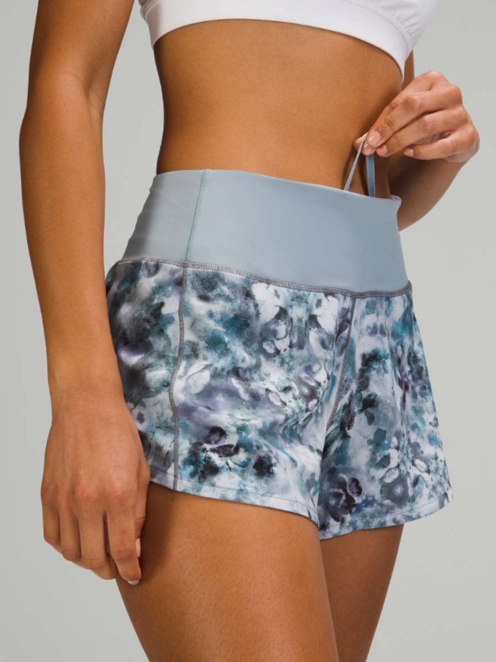 lululemon athletica Speed Up Mid-Rise 4" Shorts Kaleidofloral Multi/Blue Cast 10